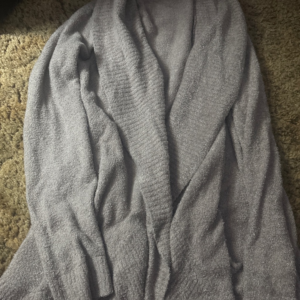 Brand new Max and Mia blouse sand color M